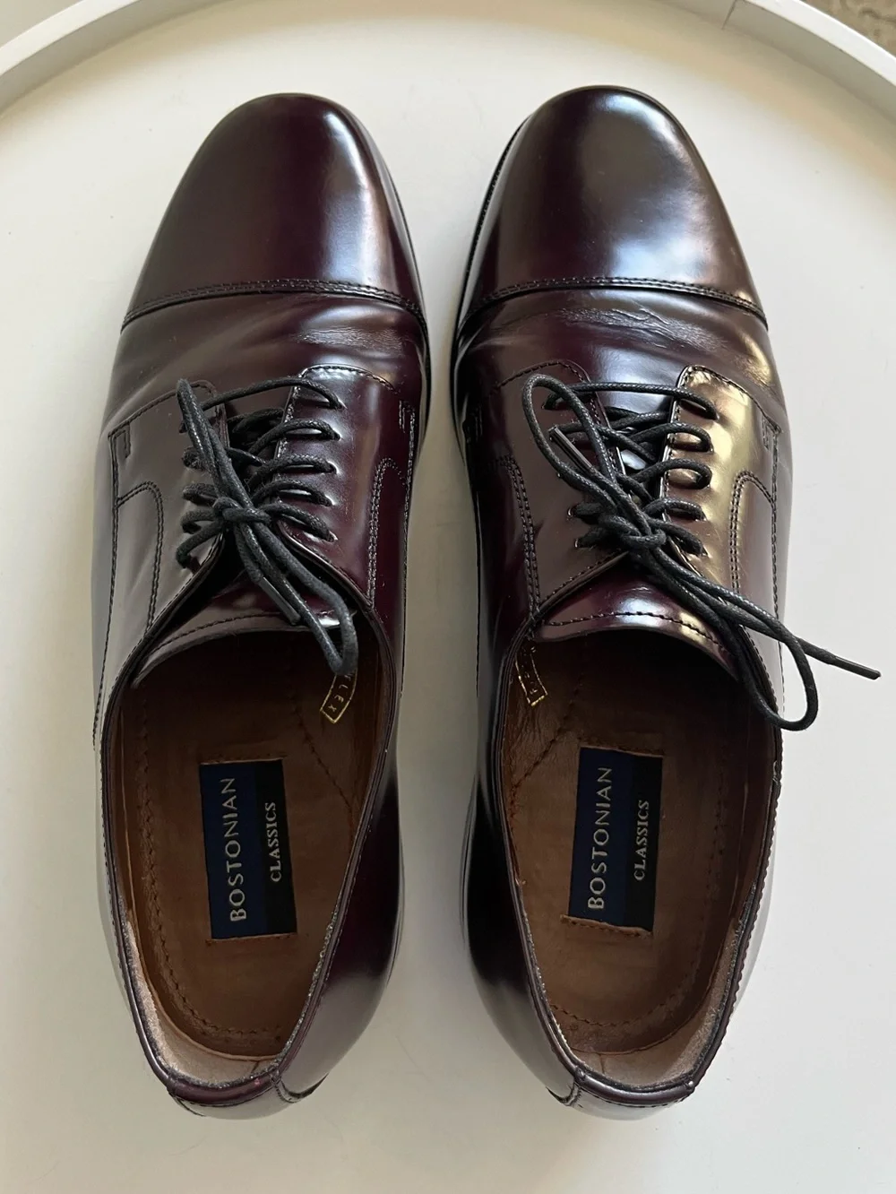 Bostonian burgundy akron